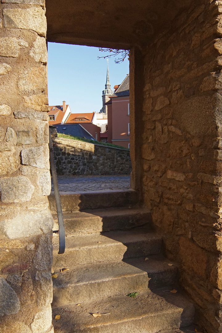 Durchblick auf den Petridom Bautzen