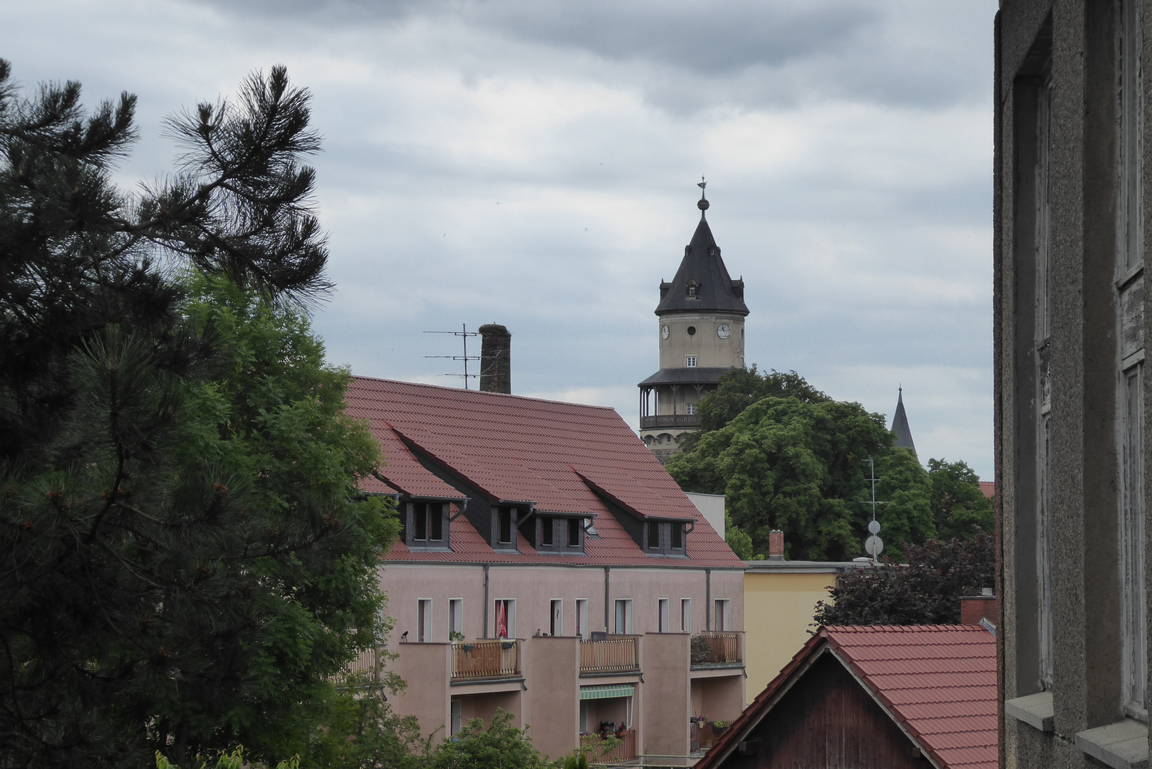 Durchblick auf den Schlossturm