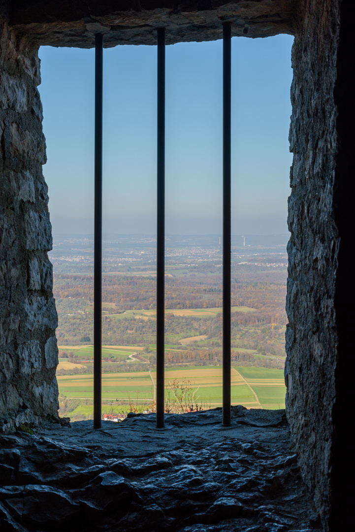 Durchblick auf der Burg Hohen Neuffen