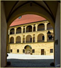 Durchblick auf die Burg Trausnitz in Landshut