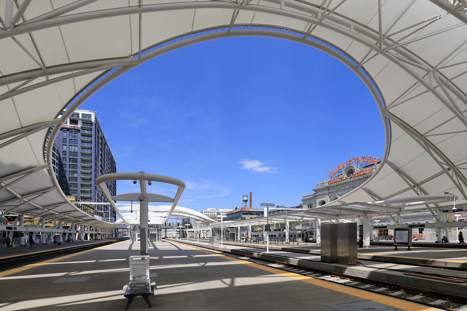 Durchblick auf die Denver Union Station (Colorado)