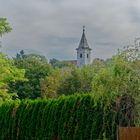 Durchblick auf die Dorfkirche