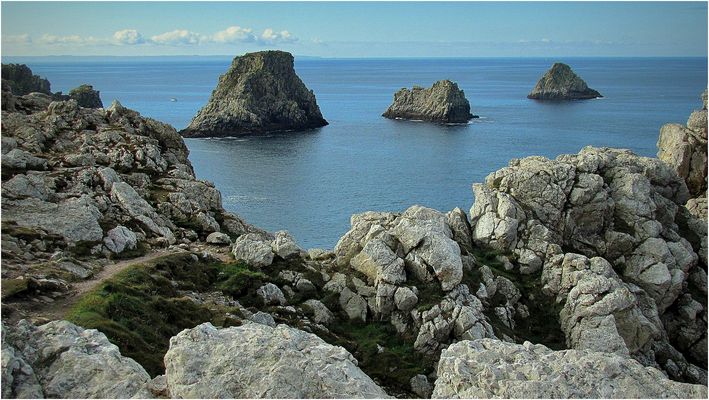 Durchblick auf die Felsinseln
