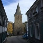 Durchblick auf die Kirche