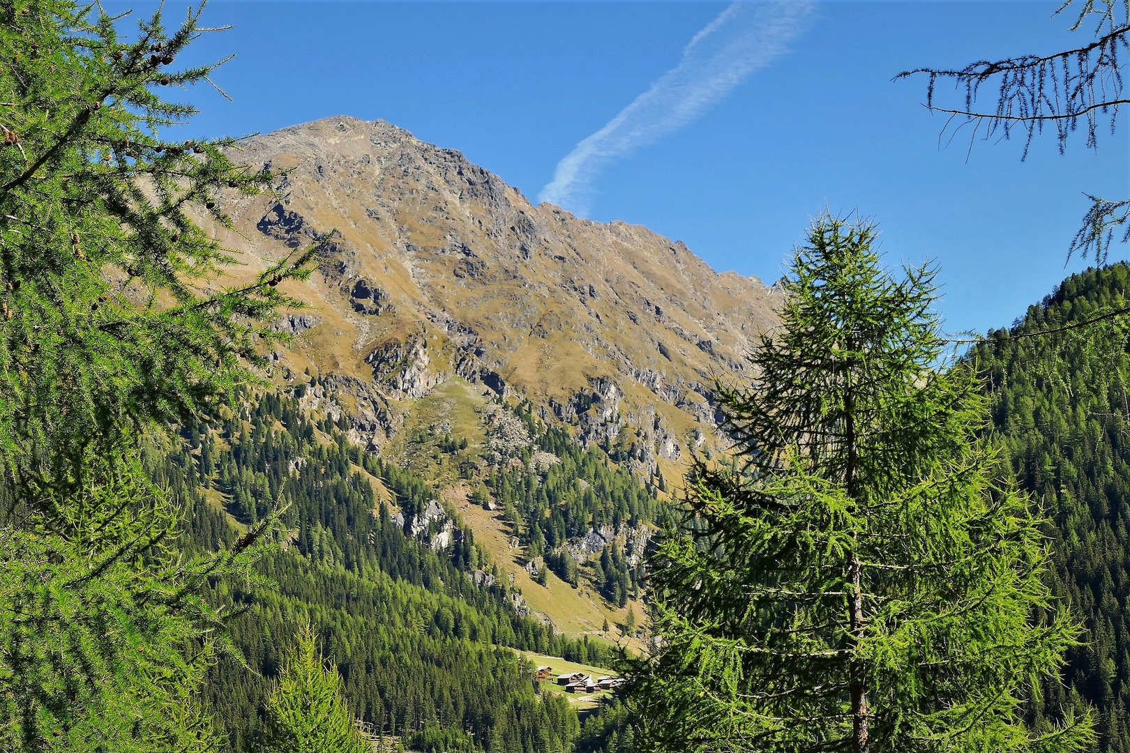 Durchblick auf die Rote Spitze