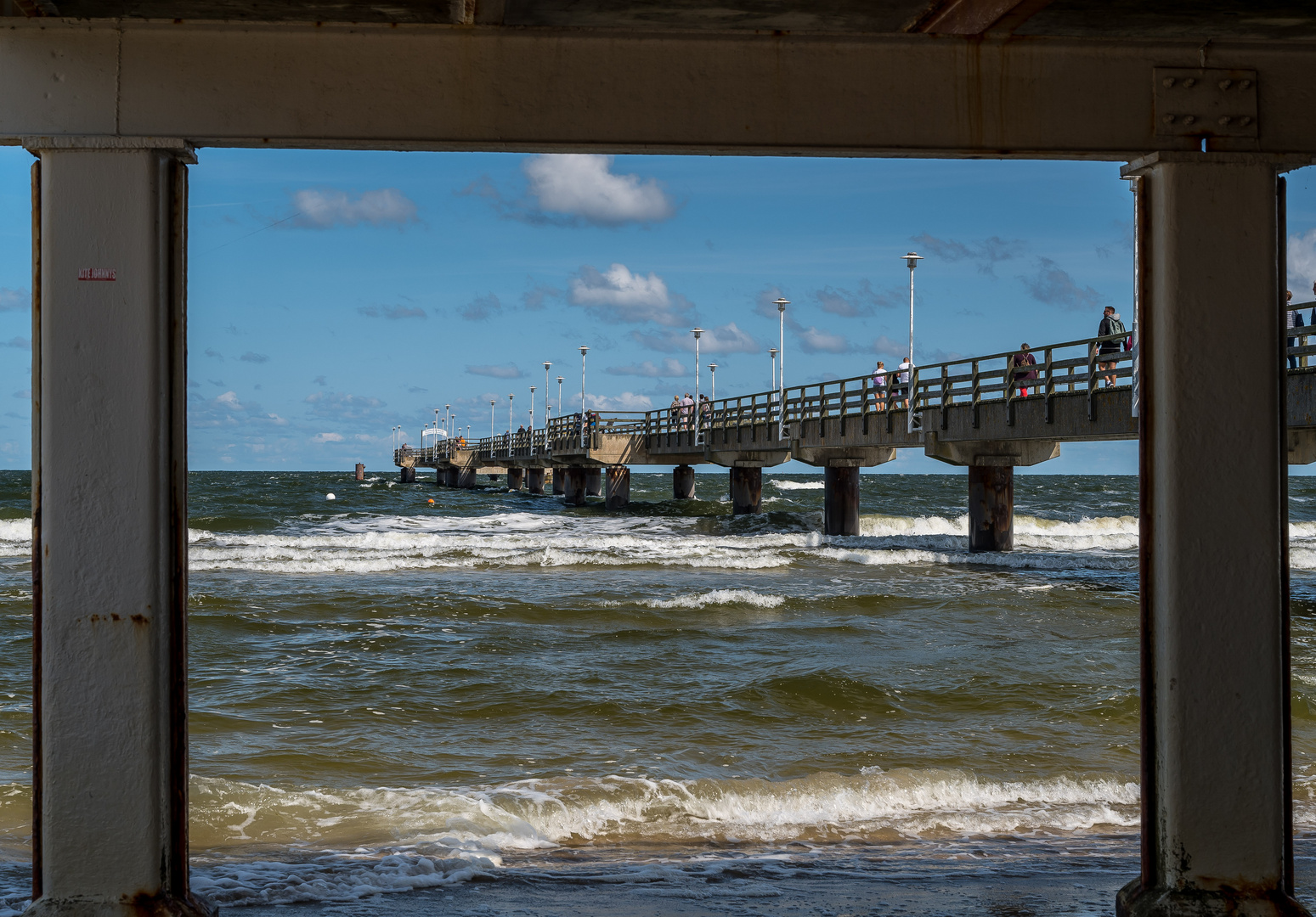 "Durchblick" auf die Seebrücke von Ahlbeck