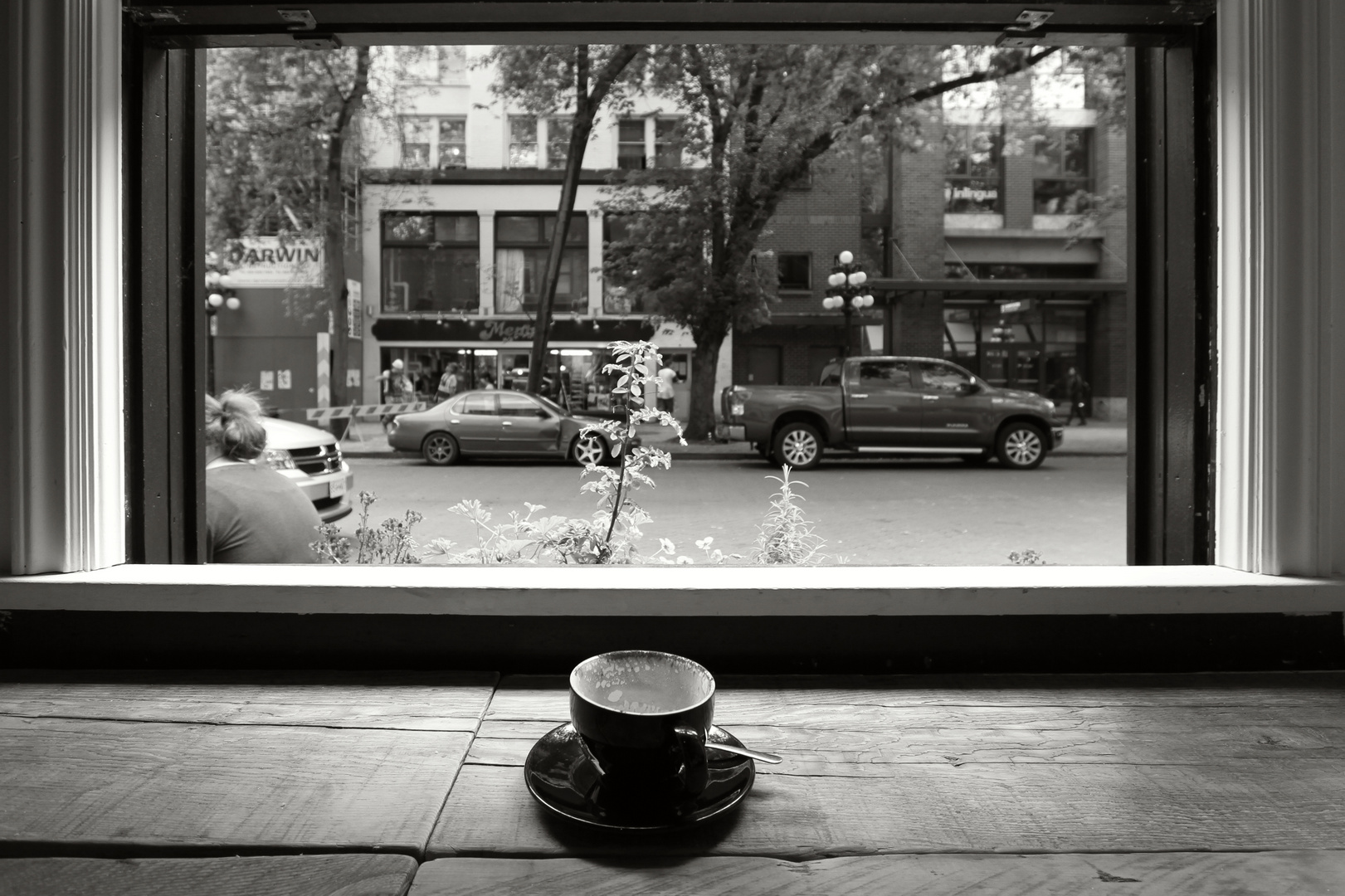 Durchblick auf die Strasse - view through to the street