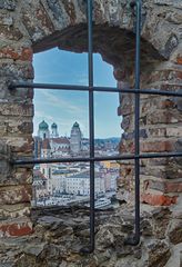 Durchblick auf die Türme von Passau