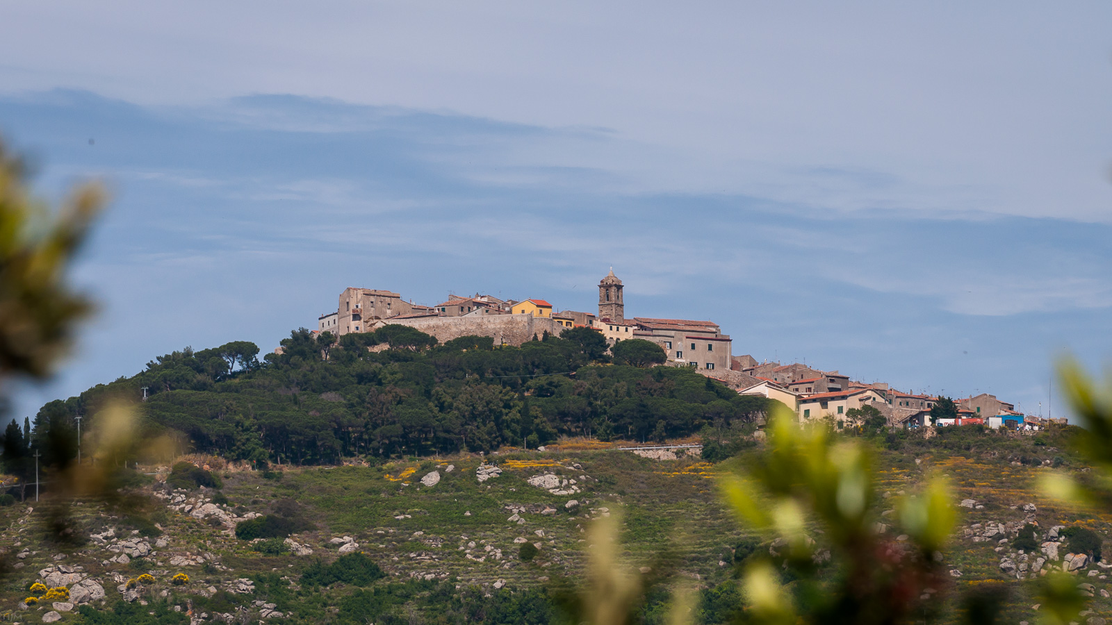 Durchblick auf Giglio Castello