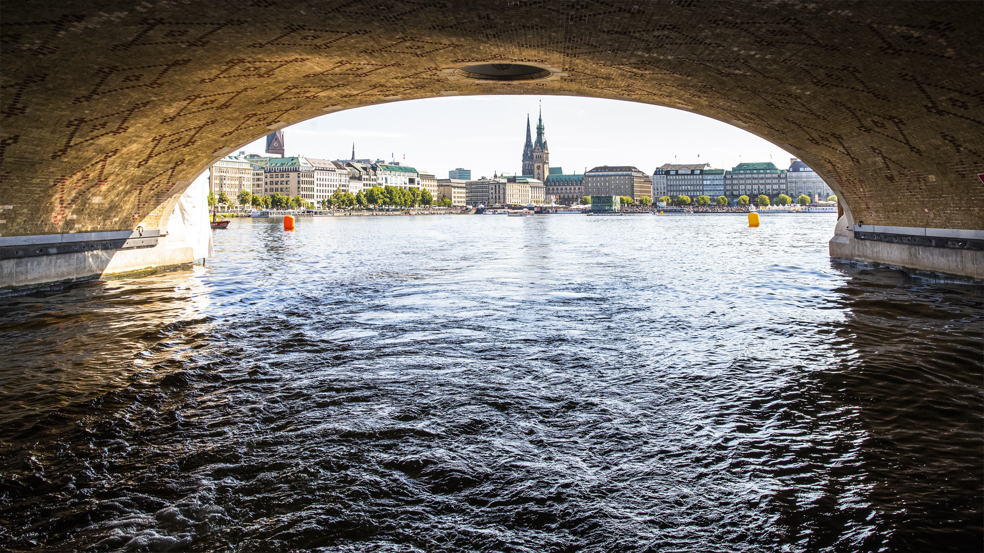 Durchblick auf Hamburg