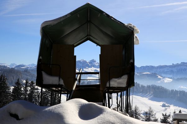 Durchblick auf Kasten und Kamor