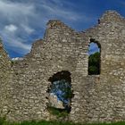 Durchblick-Burgmauer Hoheneuffen