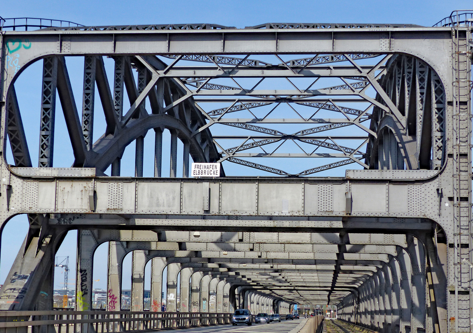 Durchblick - Freihafen-Elbbrücke  Hamburg...