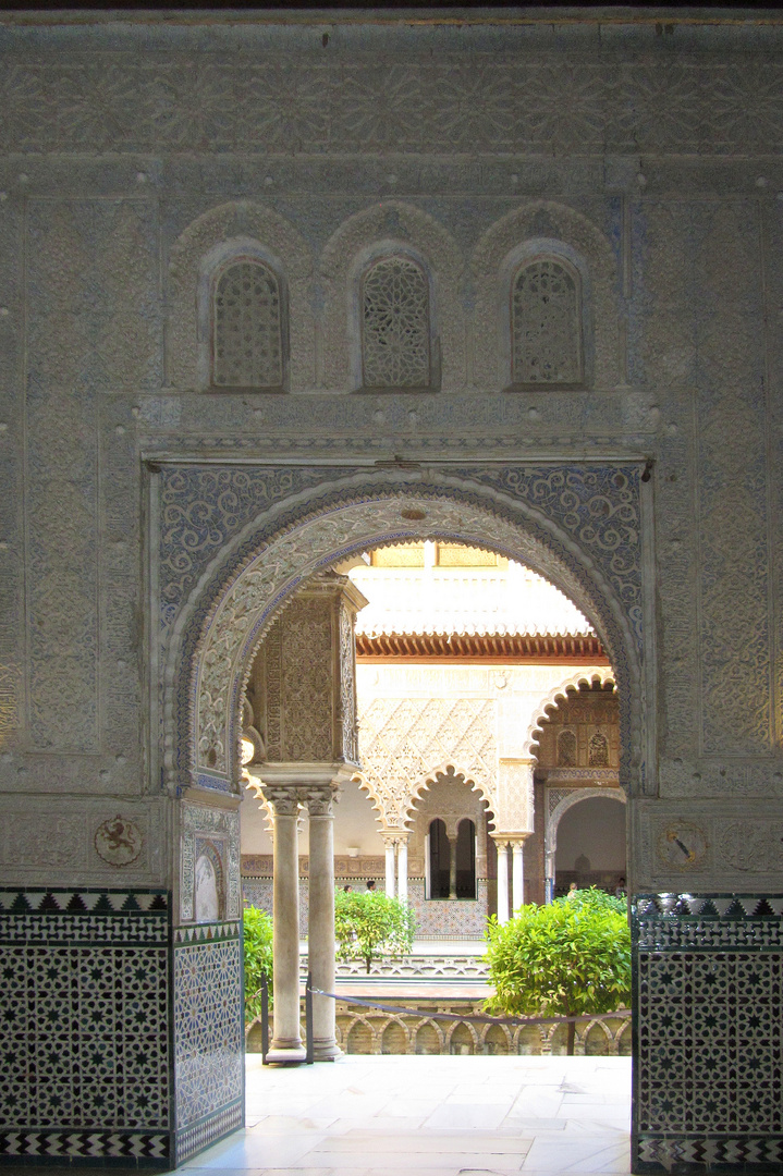 Durchblick im Alcázar von Sevilla