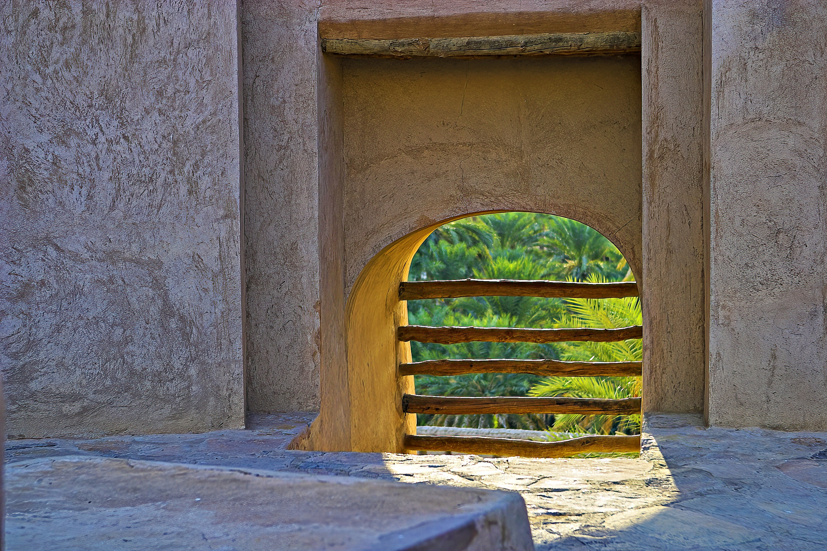 Durchblick im Fort Nizwah