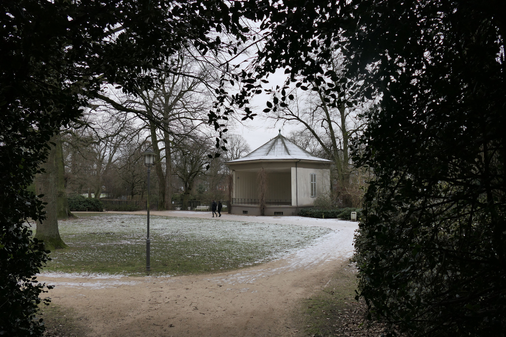 Durchblick im Park