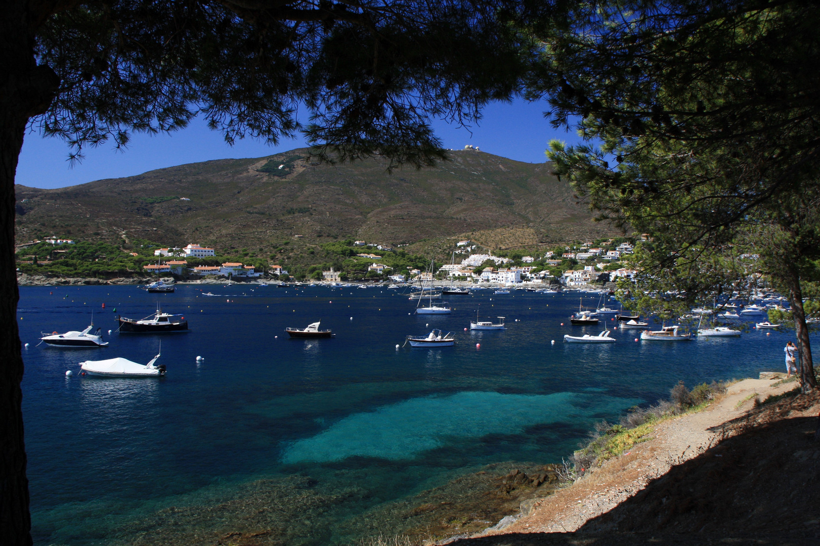 Durchblick in Cadaqués