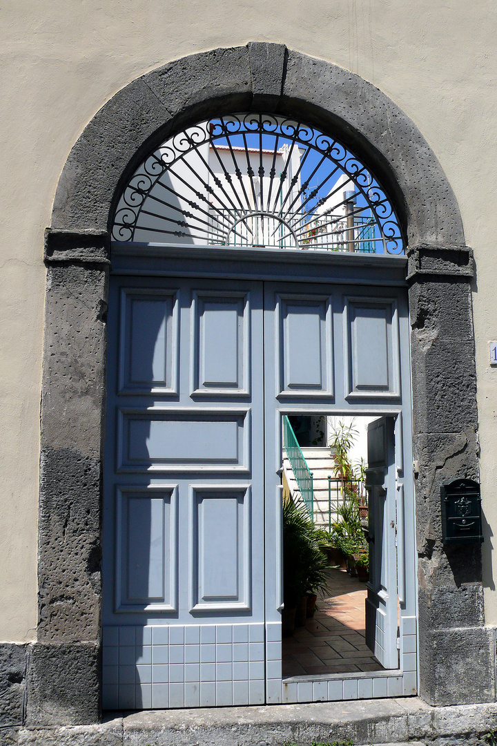 Durchblick in den Innenhof