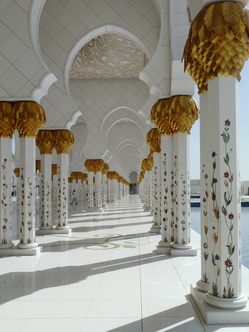 Durchblick in der Scheich Sayid Moschee