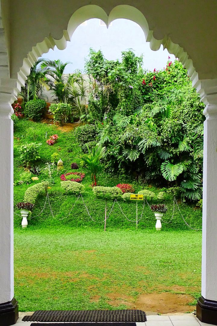 Durchblick in die Garten