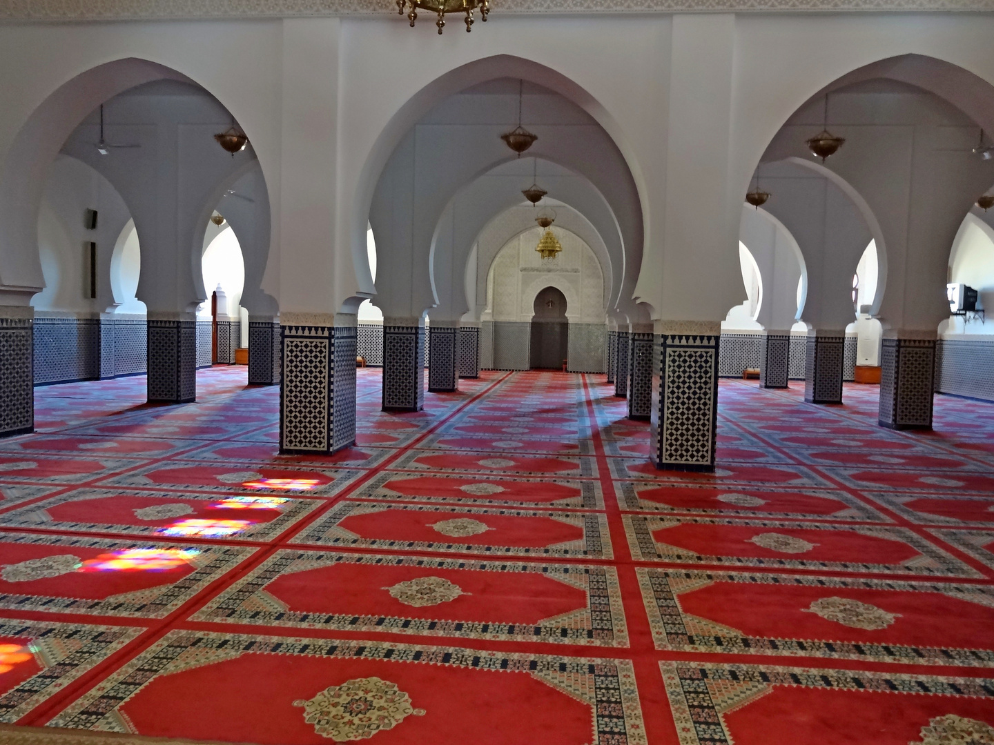 Durchblick in die Moschee