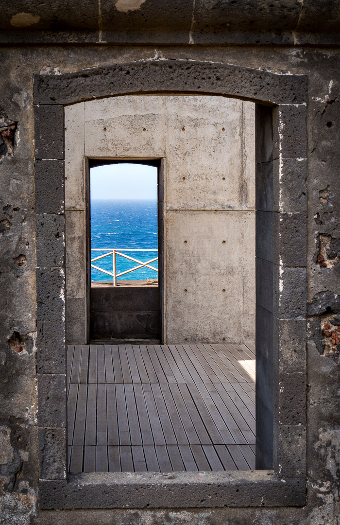 Durchblick ins Meer