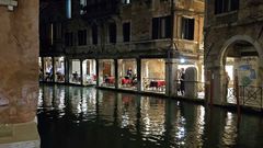 Durchblick ins Restaurant