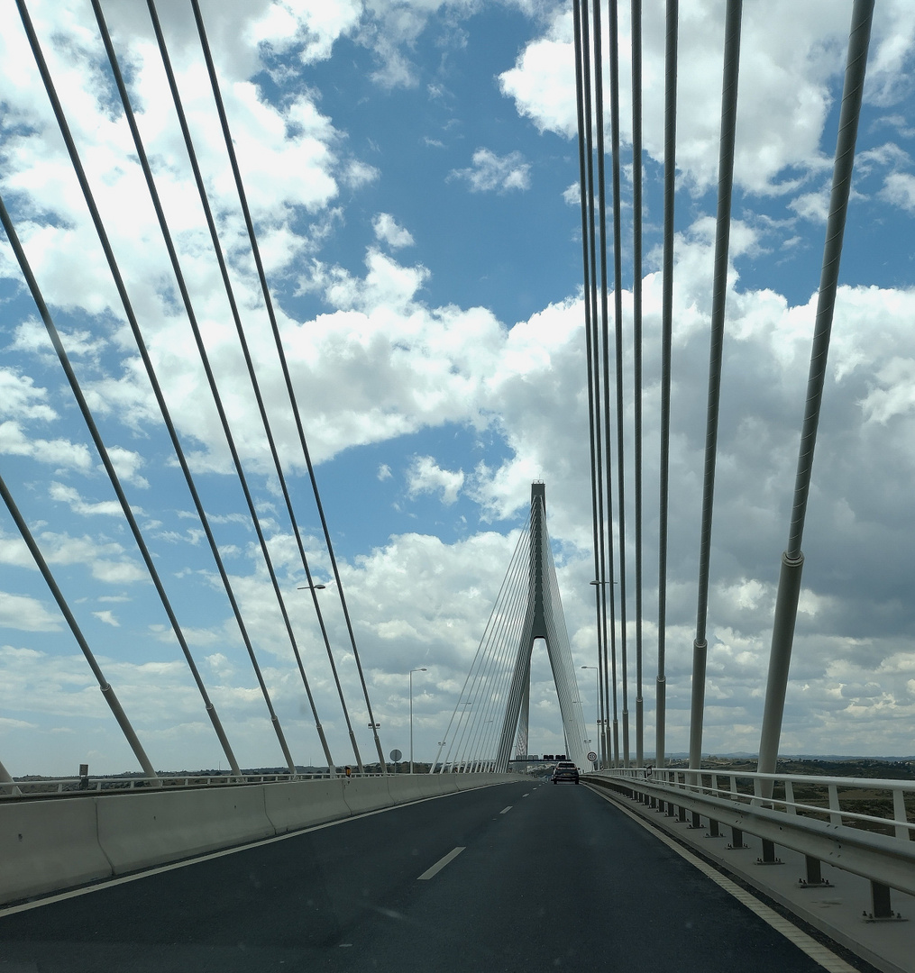 Durchblick, insght, perpectiva, Puente Internacional del Guadiana