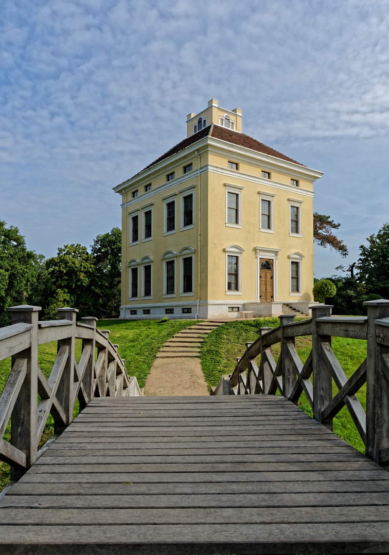 Durchblick mit Schloß