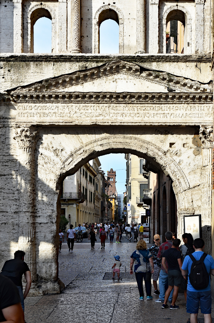 Durchblick - Porta Borsari