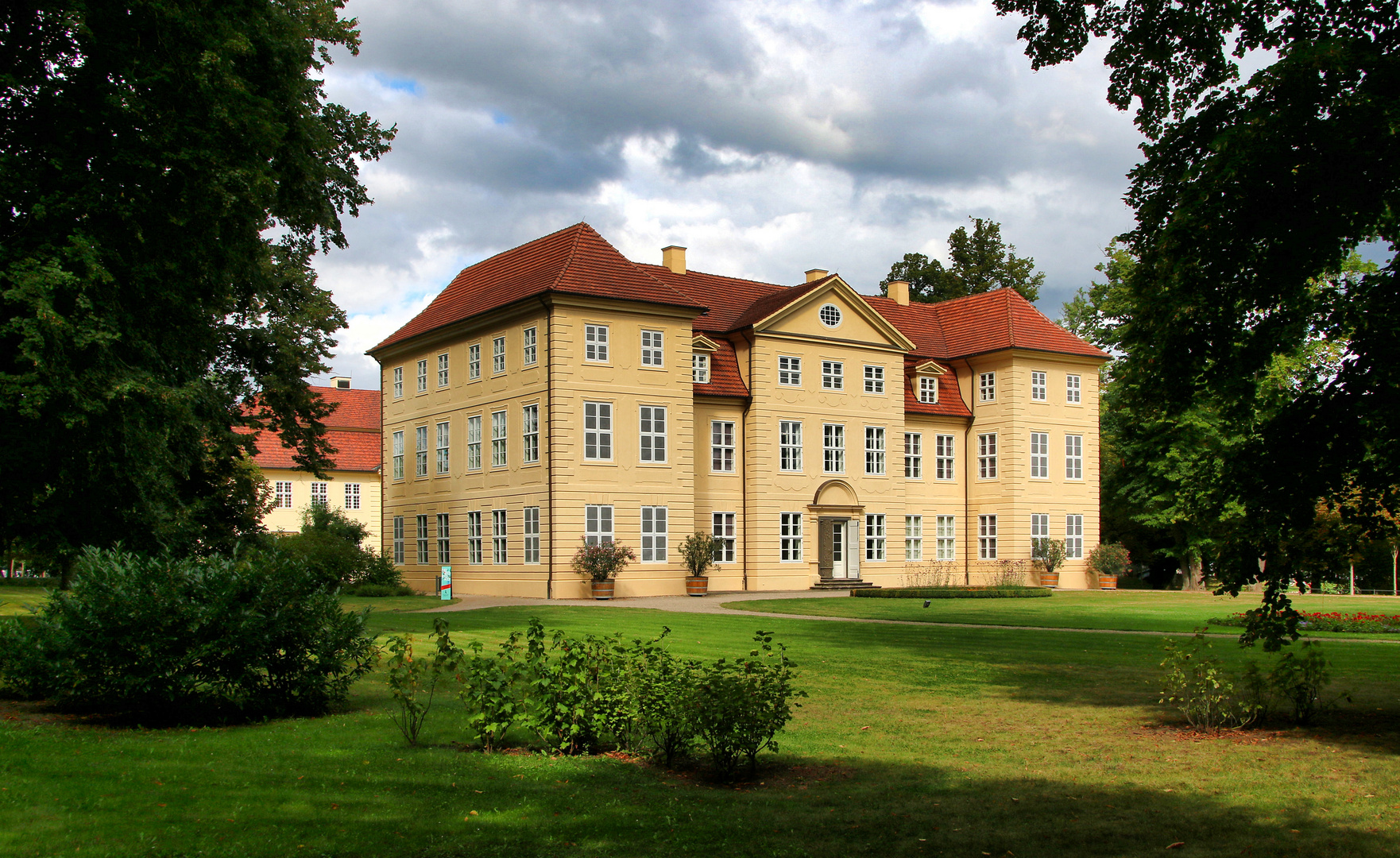 Durchblick Schloss Mirow