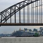 Durchblick über den Irrawaddy auf Bagan