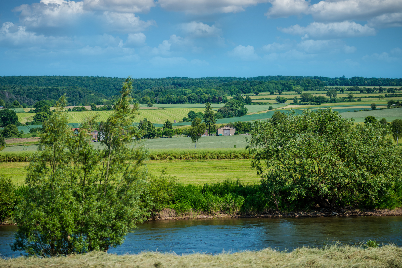 Durchblick über die Weser. (Festplatten Fund)