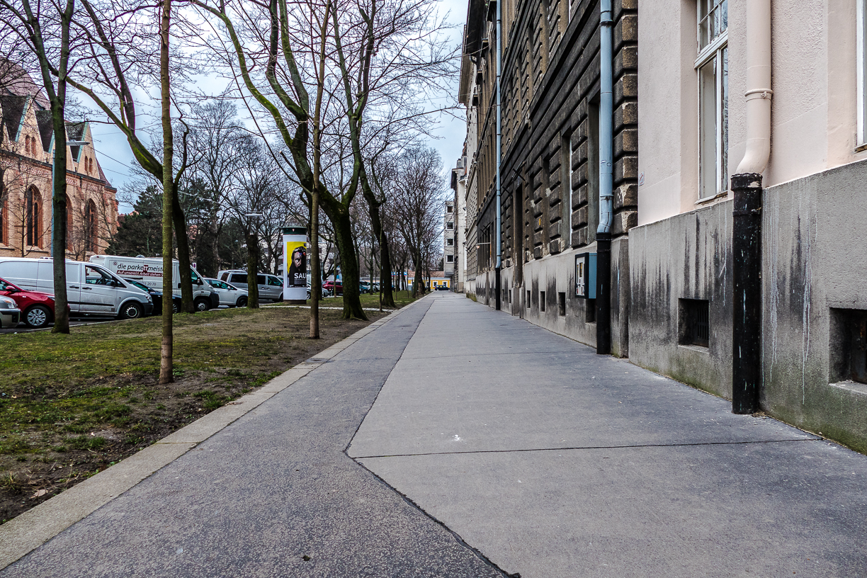 Durchblick und Fassaden inklusive Kaugummiautomat