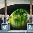 Durchblick unter der Brücke