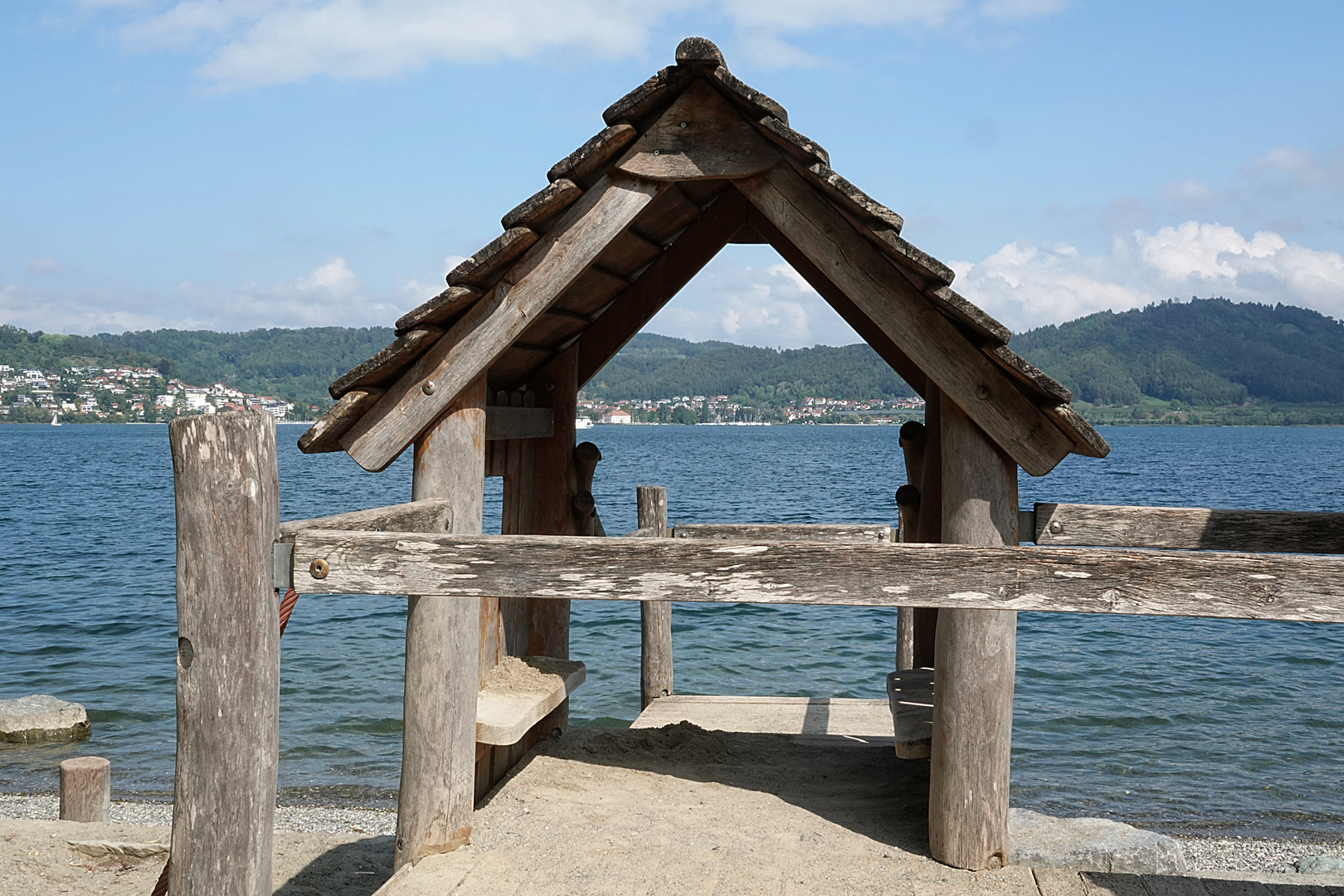 Durchblick von Bodman aus auf den See