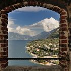 Durchblick von der Skaligerburg, auf Malcesine.