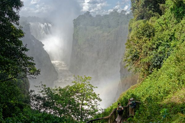 Durchblick zu den Victoriafällen