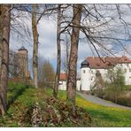 Durchblick zu Schloß Unteraufseß