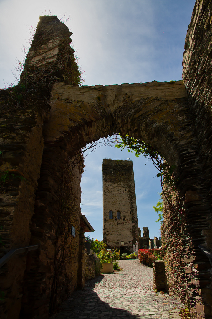 Durchblick zum Bergfried