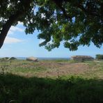 Durchblick zum Pointe du Hoc