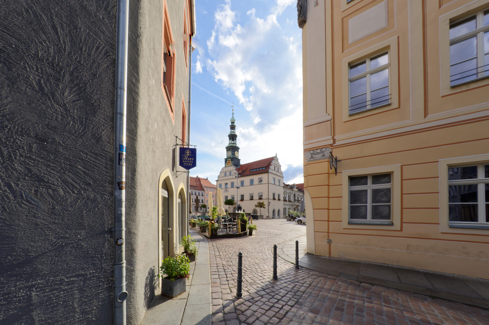 Durchblick zum Rathaus Pirna