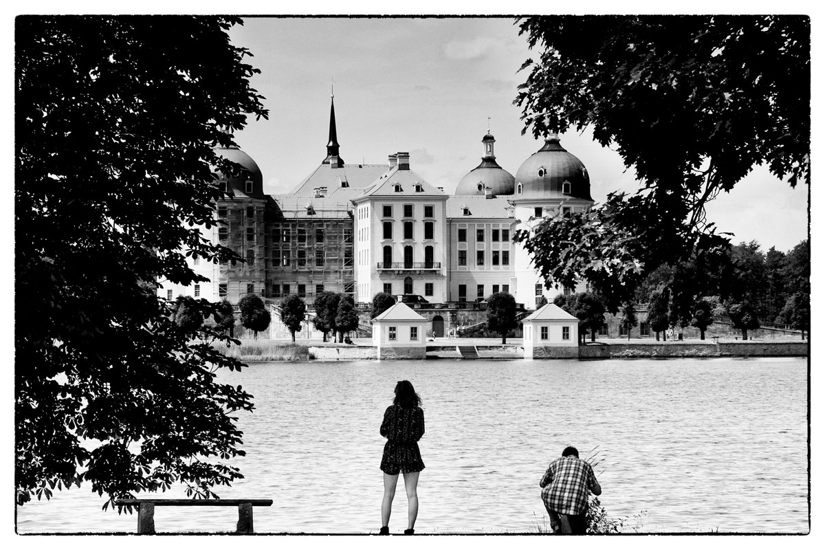 Durchblick zum Schloß Moritzburg