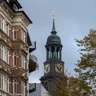 Durchblick zum Turm des Hamburger Michel