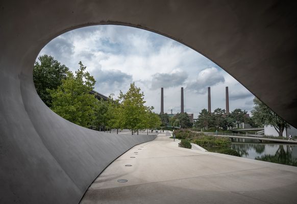 Durchblick zum VW-Werk