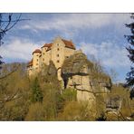 Durchblick zur Burg Rabenstein