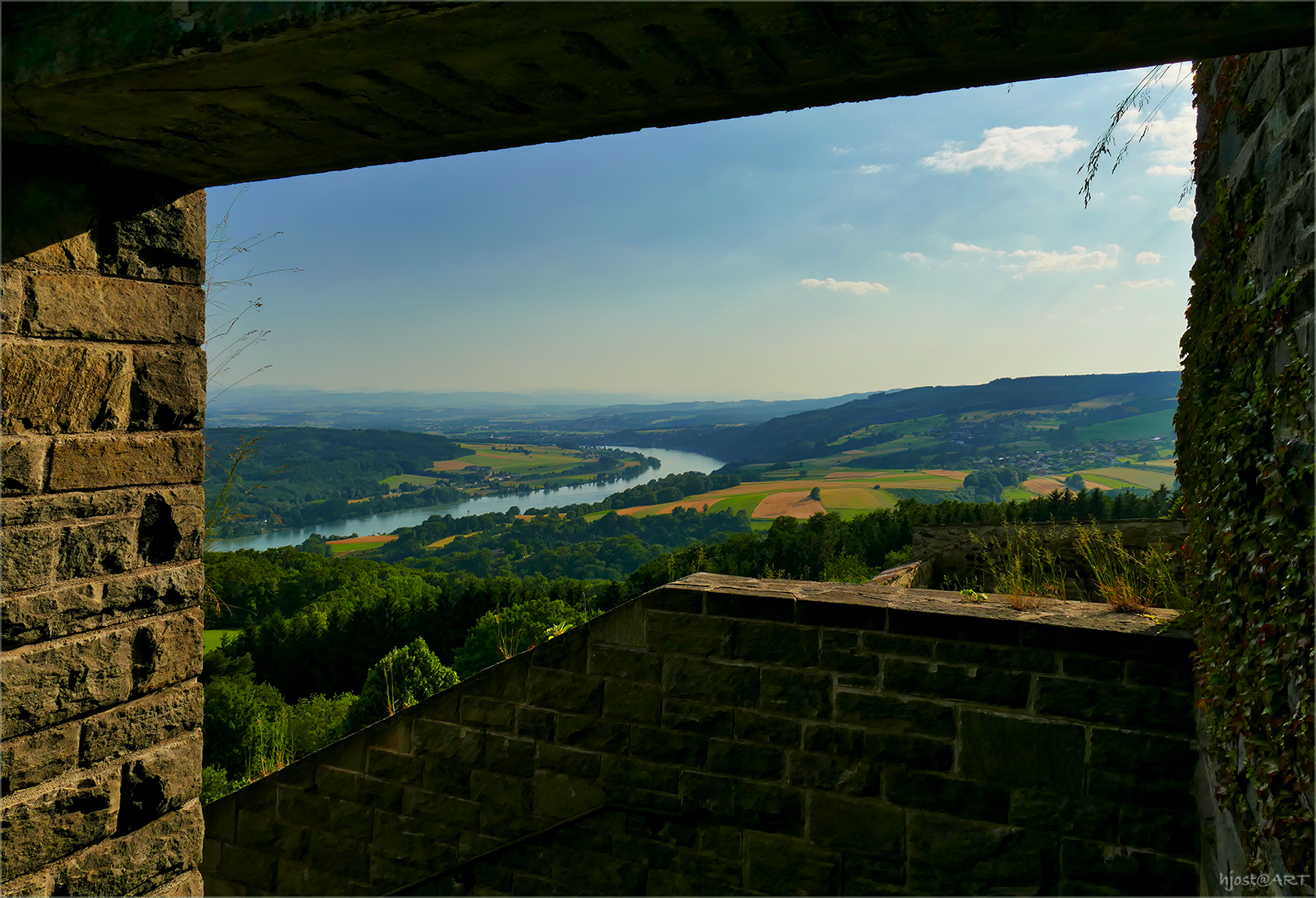 Durchblick zur Donau ...