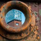 Durchblick zur Elbphilharmonie