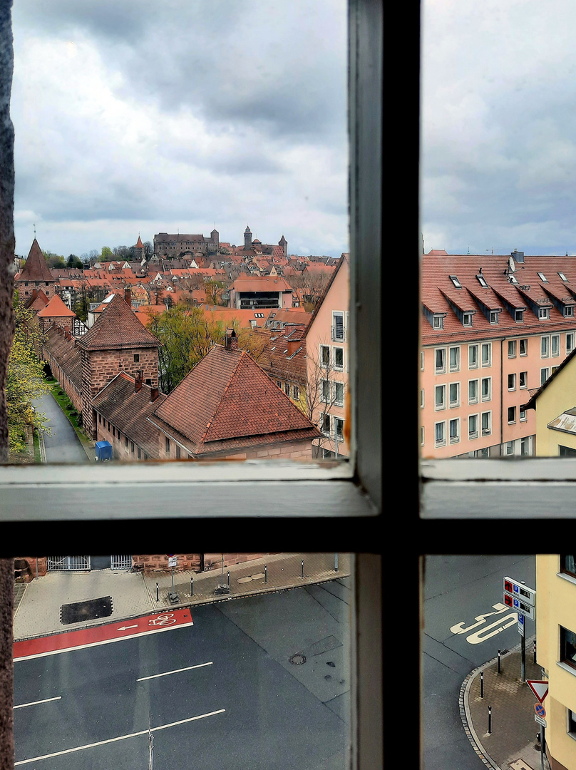 Durchblick zur Kaiserburg in Nürnberg