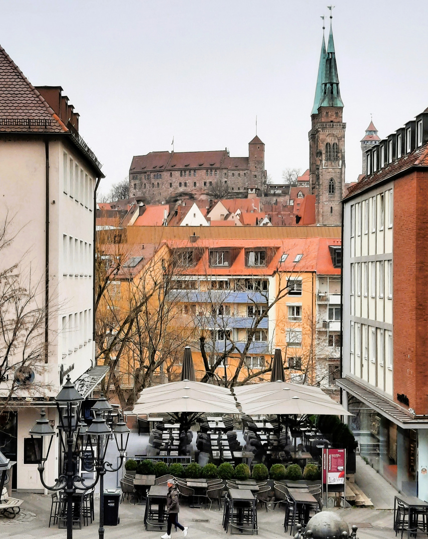 Durchblick zur Kaiserburg in Nürnberg